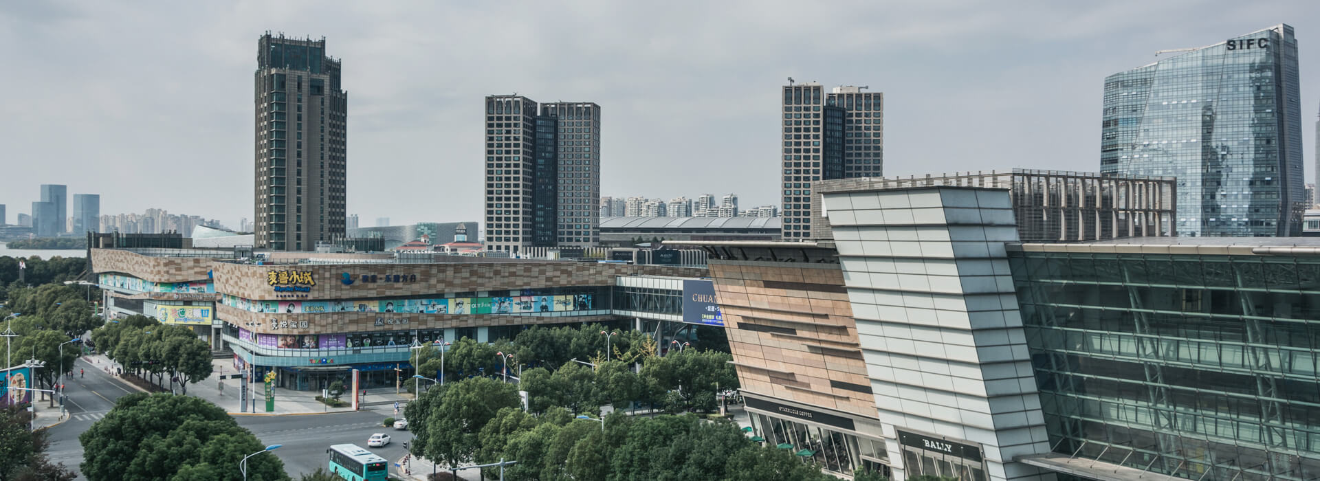 ��ҵ�������ĳ�糡��